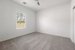 501 E 15th St, Bonham, TX 75418 - Photo 24