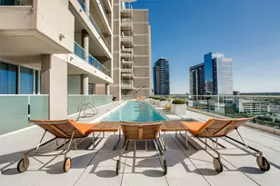 2408 Victory Park Ln, Dallas, TX 75219 - Photo 24