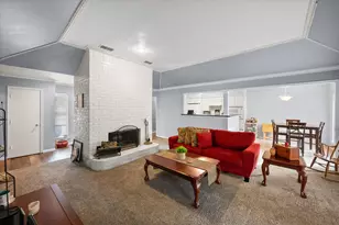 2333 Jenson Cir, Fort Worth, TX 76112 - Photo 8