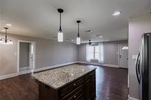 302 E Washington St, Alvord, TX 76225 - Photo 12