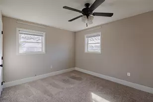 302 E Washington St, Alvord, TX 76225 - Photo 10