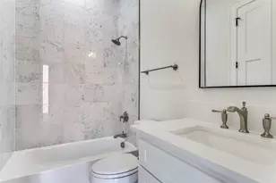 250 E Dallas Rd, Grapevine, TX 76051 - Photo 24