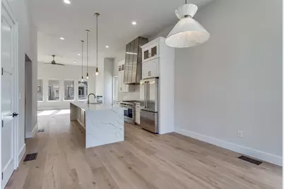 250 E Dallas Road #114, Grapevine, TX 76051 - Photo 16