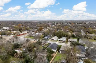 1126 N 13th St, Waco, TX 76707 - Photo 32