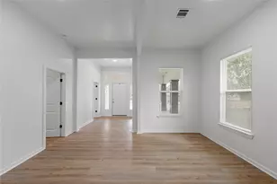 1126 N 13th St, Waco, TX 76707 - Photo 10