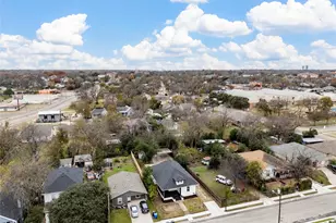 1126 N 13th St, Waco, TX 76707 - Photo 30