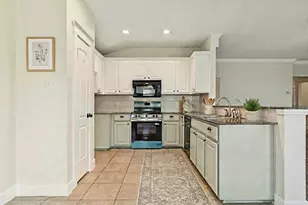 113 Redbud Ln, Weatherford, TX 76086 - Photo 12