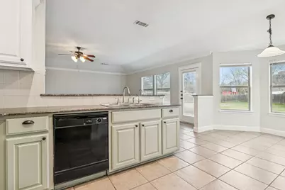 113 Redbud Lane, Weatherford, TX 76086 - Photo 10