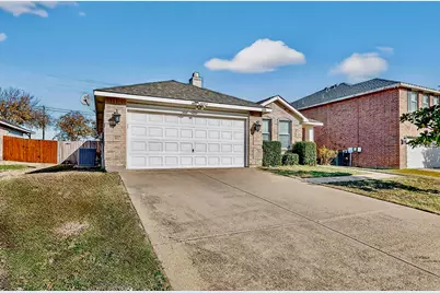 2016 Swenson Court, Grand Prairie, TX 75052 - Photo 4