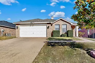 2016 Swenson Ct, Grand Prairie, TX 75052 - Photo 1