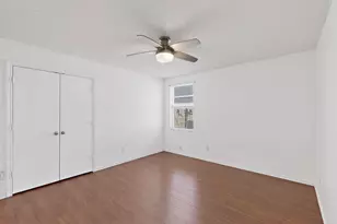 2016 Swenson Ct, Grand Prairie, TX 75052 - Photo 20