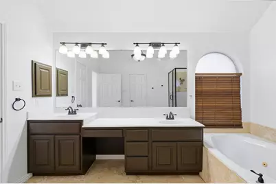 3601 Sandhurst Drive, Flower Mound, TX 75022 - Photo 32