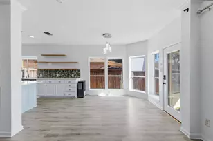 3601 Sandhurst Dr, Flower Mound, TX 75022 - Photo 14