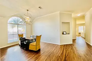 9220 Edgemont Dr, North Richland Hills, TX 76182 - Photo 12