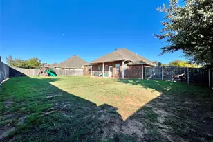 9220 Edgemont Dr, North Richland Hills, TX 76182 - Photo 26