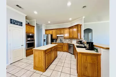 9220 Edgemont Drive, North Richland Hills, TX 76182 - Photo 10