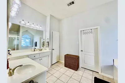 9220 Edgemont Drive, North Richland Hills, TX 76182 - Photo 18