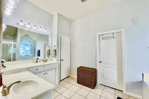 9220 Edgemont Dr, North Richland Hills, TX 76182 - Photo 18