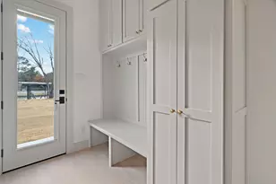 3812 E Port Ridglea Ct, Granbury, TX 76049 - Photo 10