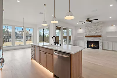 3812 E Port Ridglea Court, Granbury, TX 76049 - Photo 4