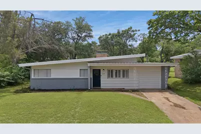 1429 W Water Street, Weatherford, TX 76086 - Photo 1