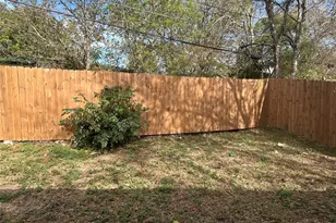 5709 Truelson Dr, Fort Worth, TX 76134 - Photo 18