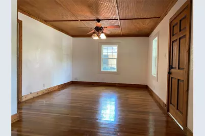 5709 Truelson Drive, Fort Worth, TX 76134 - Photo 6