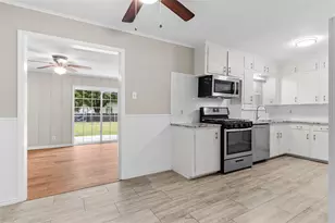 5229 Ira Street N, Haltom City, TX 76117 - Photo 8