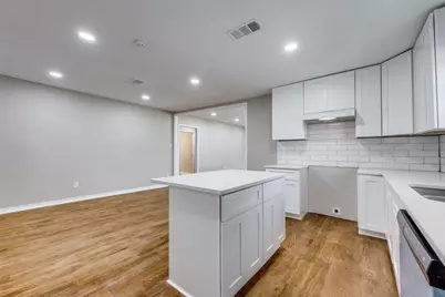 609 W Owings Street, Denison, TX 75020 - Photo 8