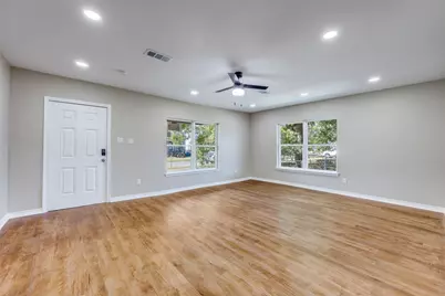 609 W Owings Street, Denison, TX 75020 - Photo 2