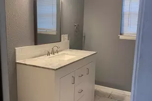 514 Oak St, Sanger, TX 76266 - Photo 4