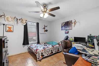 621 Royal Valley Road, Grand Prairie, TX 75052 - Photo 22