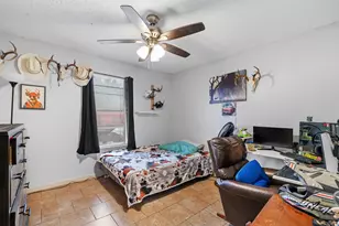 621 Royal Valley Rd, Grand Prairie, TX 75052 - Photo 22