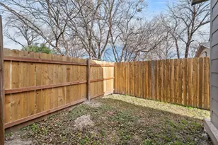 200 Ave B, Ennis, TX 75119 - Photo 24