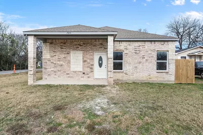 200 Avenue B, Ennis, TX 75119 - Photo 22