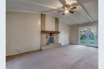 2013 Snowmass Lane, Garland, TX 75044 - Photo 4