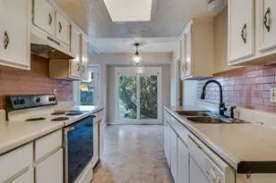 2013 Snowmass Ln, Garland, TX 75044 - Photo 10