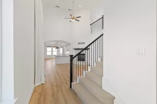 1825 Pelham Dr, Aubrey, TX 76227 - Photo 2