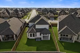 1825 Pelham Dr, Aubrey, TX 76227 - Photo 30