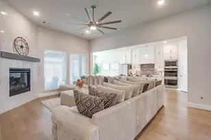 1800 Flowerfield Ln, Mansfield, TX 76063 - Photo 10