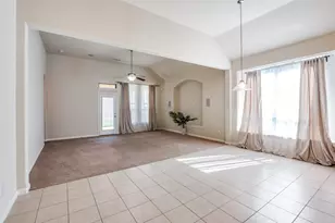 909 Green Coral Dr, Little Elm, TX 75068 - Photo 4