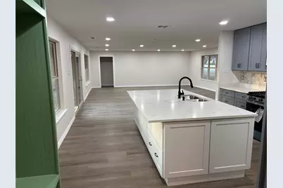 2303 Royal Acres Drive, Denton, TX 76209 - Photo 4