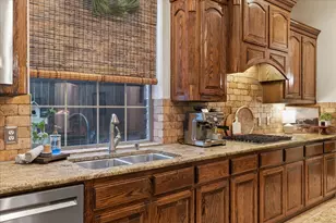 15221 Ridgewood Dr, Frisco, TX 75035 - Photo 16