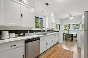 726 Haines Ave, Dallas, TX 75208 - Photo 8