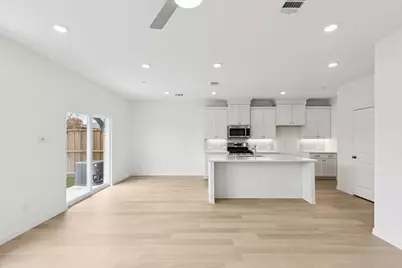 3737 Pierce Lane, Grand Prairie, TX 75052 - Photo 6