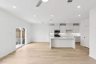 3737 Pierce Ln, Grand Prairie, TX 75052 - Photo 6