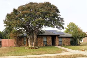 924 Summer Trail, Flower Mound, TX 75028 - Photo 2