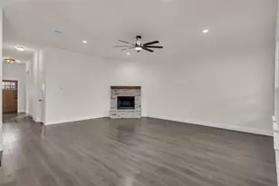 396 N Montague St, Pilot Point, TX 76258 - Photo 6