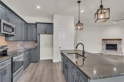 396 N Montague Street, Pilot Point, TX 76258 - Photo 10