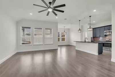 396 N Montague Street, Pilot Point, TX 76258 - Photo 4